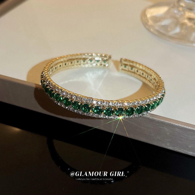 Vòng Tay Ngọc Lục Bảo Hình Vuông Thiết Kế Đơn Giản Độc Đáo Thời Trang