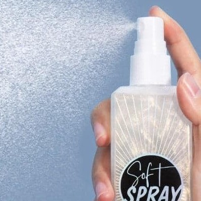 Xịt Khoáng Khóa Makeup Có Nhũ