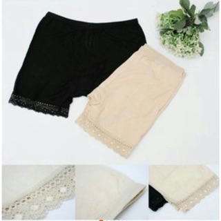 Quần đùi cotton mặc trong váy