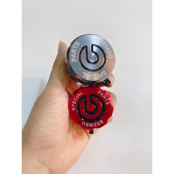 Bình dầu khói OBrembo nắp nhôm CNC đủ màu, gắn chế bình dầu trước và sau xe máy