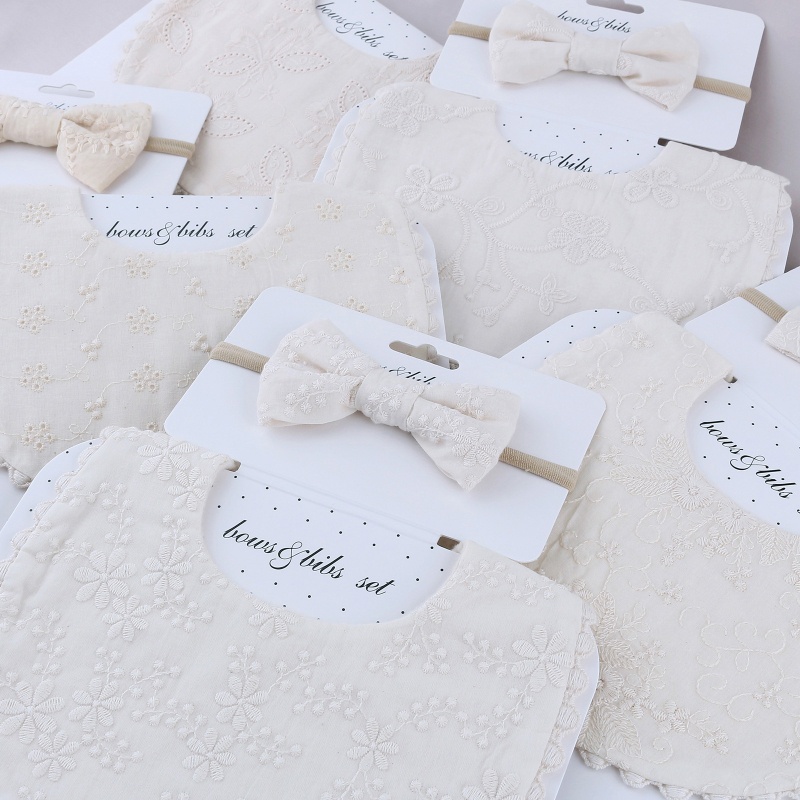 Bộ Khăn Quàng Cổ + Yếm Ăn Co Giãn Thêu Hoa Xinh Xắn Cho Bé