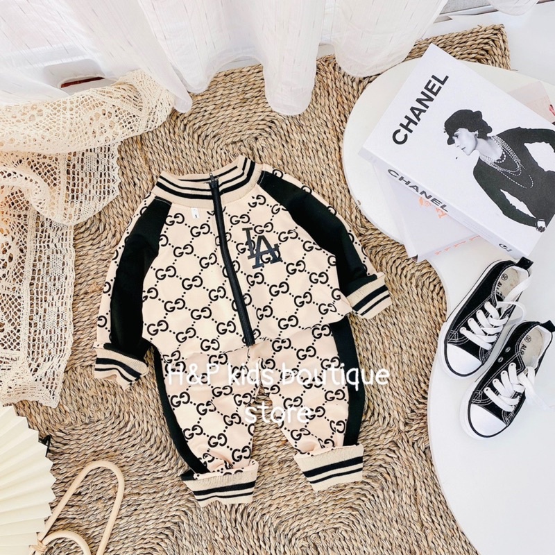 Bộ nỉ da cá cổ trụ cho bé trai phong cách hàn quốc