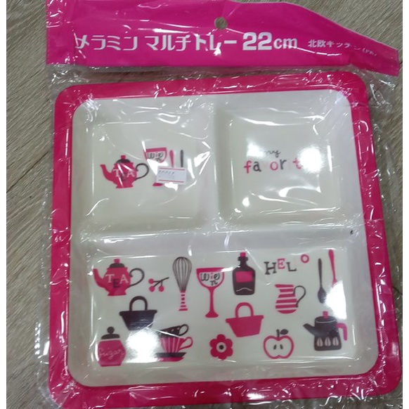 Khay ăn chia 3 ngăn cho bé họa tiết, màu hồng đậm - Nội địa Nhật Bản