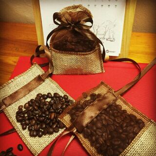 Túi thơm cafe treo xe ô tô