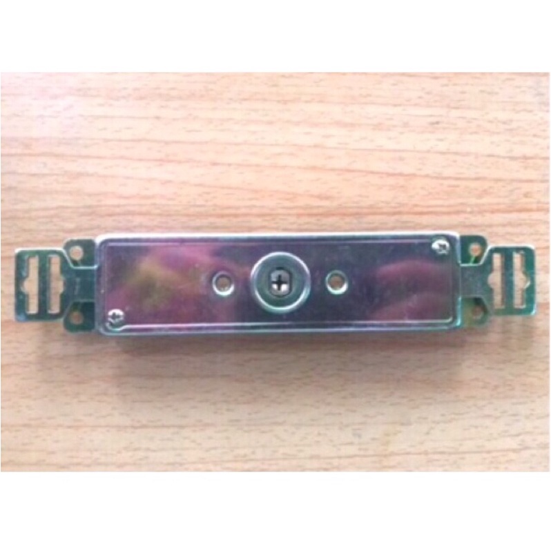 Ổ khoá cửa cuốn ( loại chìa 4 cạnh )