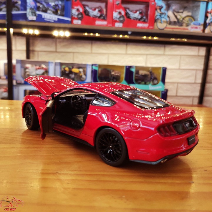Mô hình xe trưng bày Ford Mustang GT hãng Welly tỉ lệ 1:24 màu đỏ