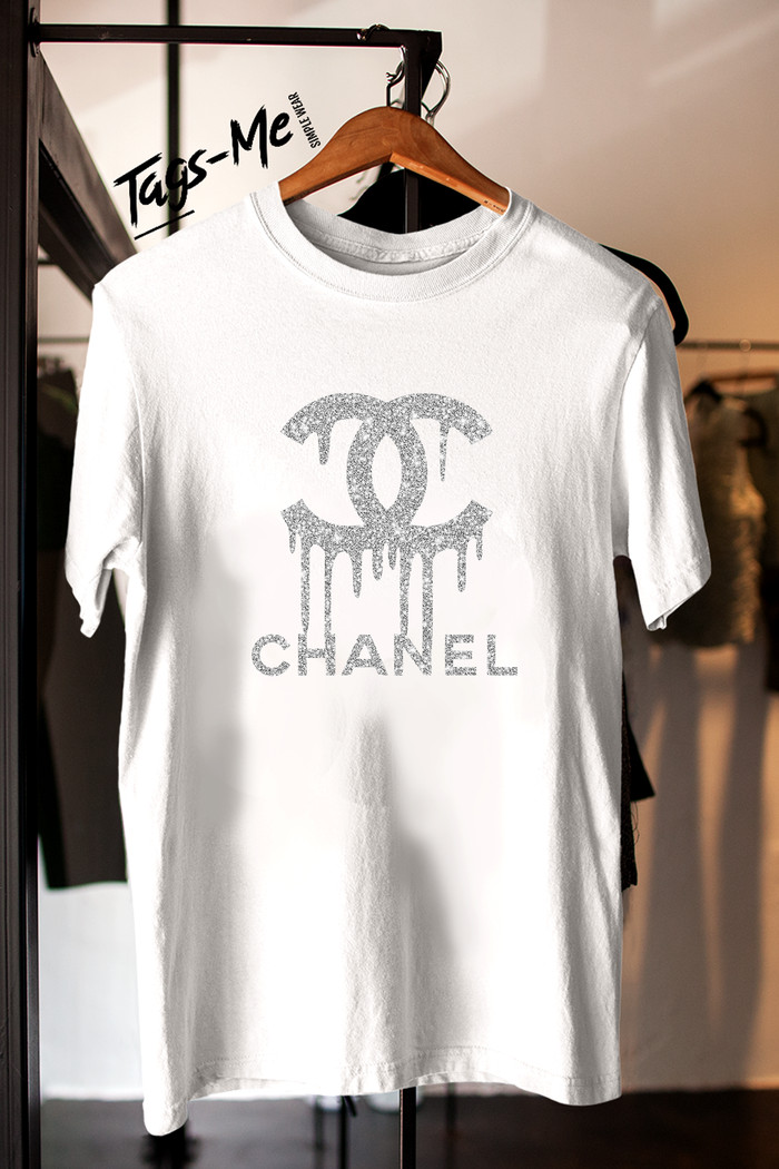 Áo Thun 100% Cotton 30s In Chữ Chanel Màu Bạc Lấp Lánh Thời Trang Cho Nam Và Nữ