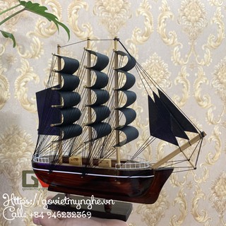 Thuyền gỗ mô hình trang trí tiểu cảnh nhà cửa theo phong cách Địa Trung Hải - Dài 27cm - Buồm Vải Đen