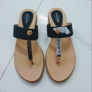 Dép xỏ ngón Vascara size 37