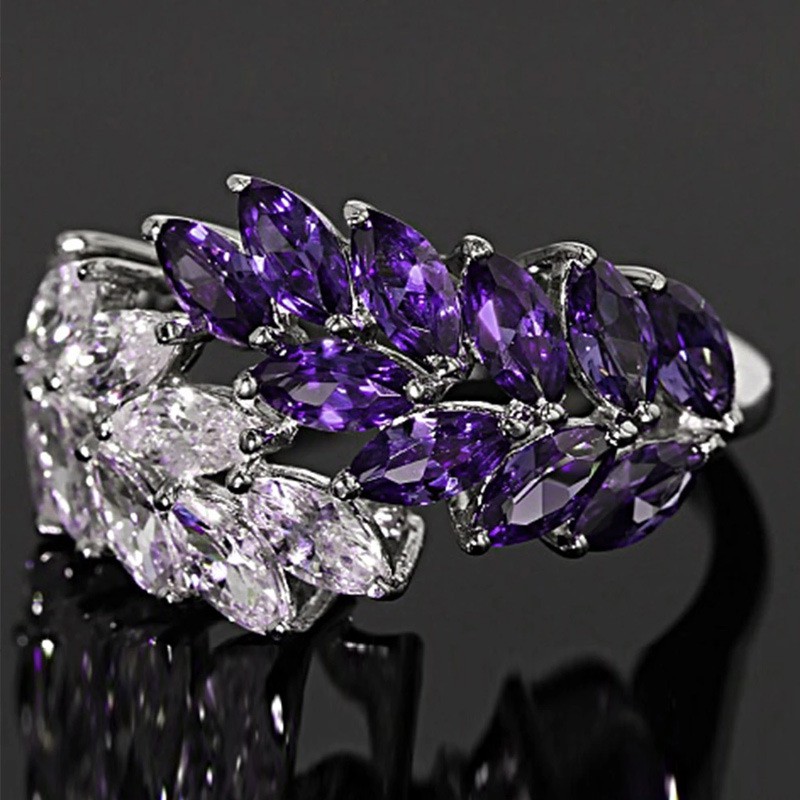 Nhẫn mặt hoa đính đá zircon