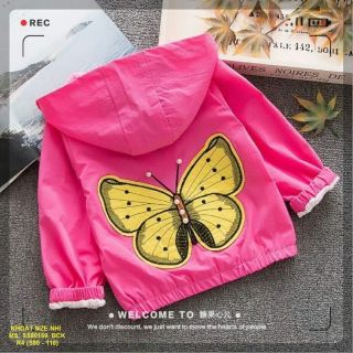 Áo gió bé gái thêu bướm
