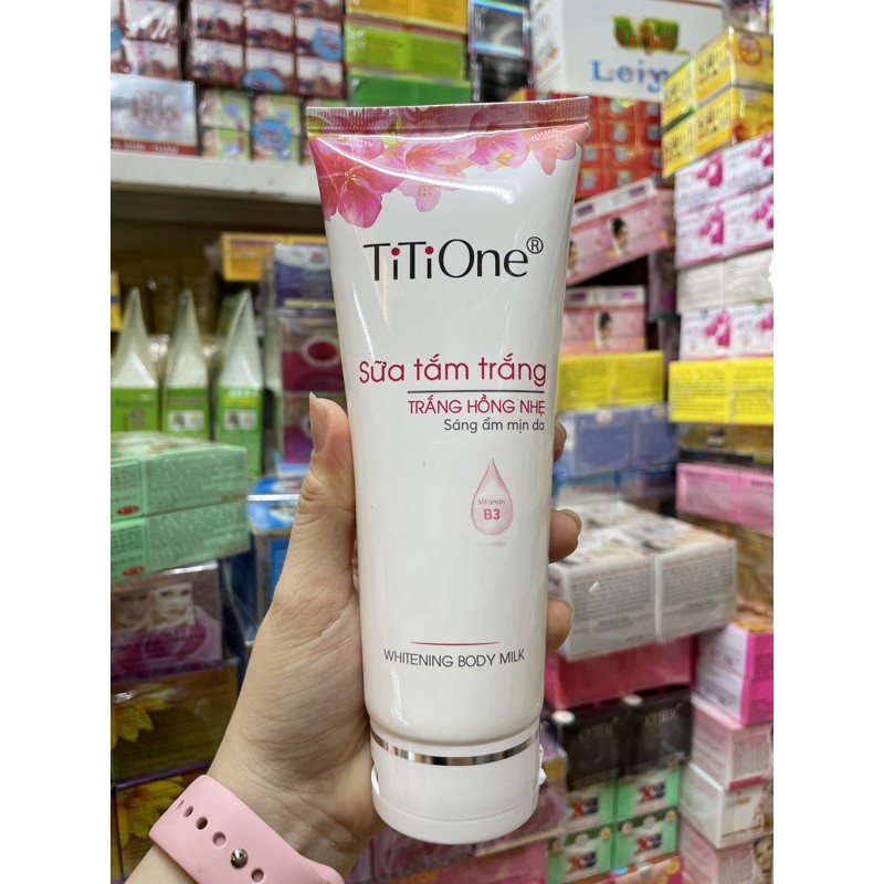 Sữa tắm trắng titione