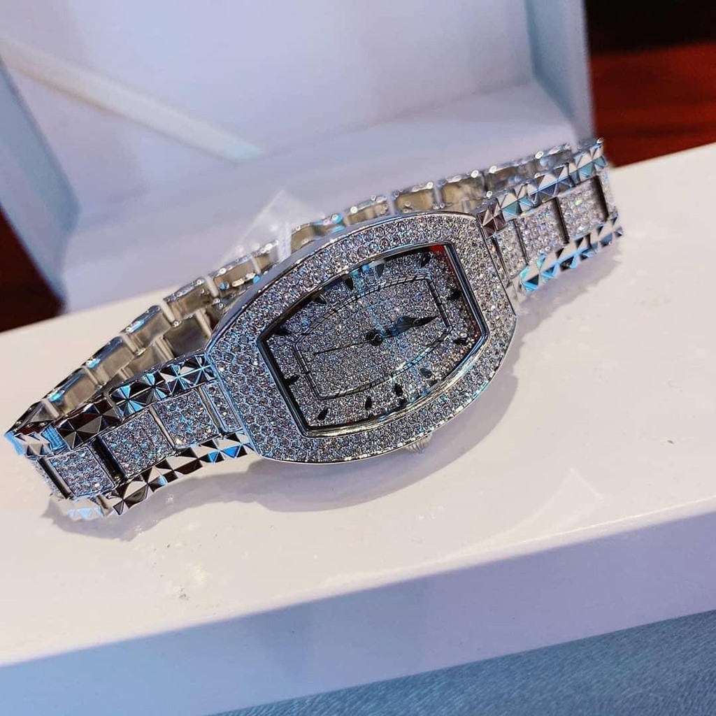 Đồng Hồ Davena Nữ Mặt Ovan Full Đá 34mm Silver Authentic