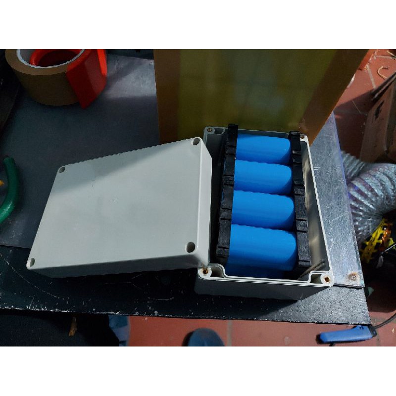 khối pin 12v 12A pin 32700 ( Sắt) hoằn chỉnh