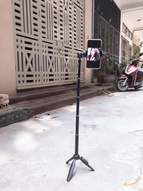 Gậy selfie Yunteng 9928 tích hợp đế 3 chân + khung kẹp điện thoại (không có nút bluetooth) | BigBuy360 - bigbuy360.vn