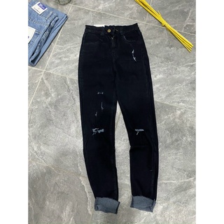 Quần baggy rách