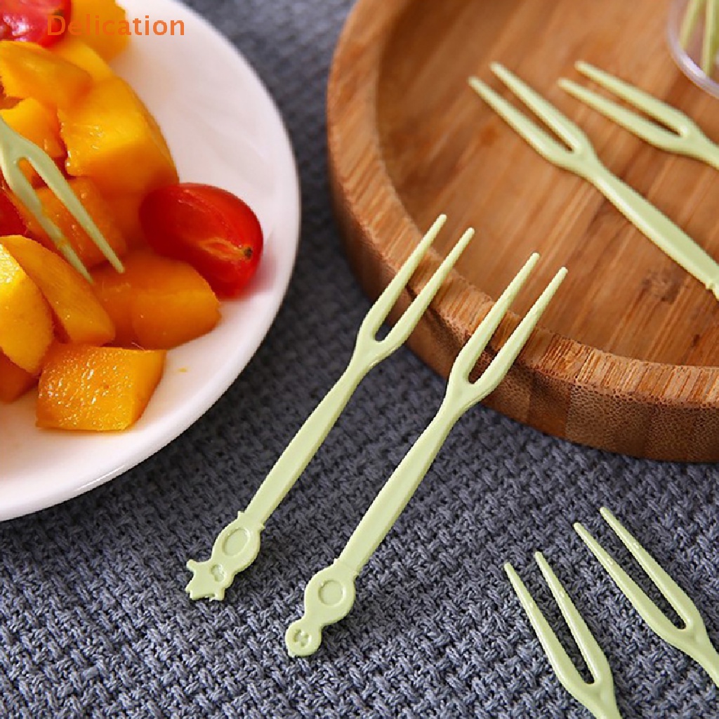 Set 50 Nĩa Ăn Trái Cây / Tráng Miệng Bằng Nhựa Họa Tiết Hoạt Hình Dành Cho Trẻ Em