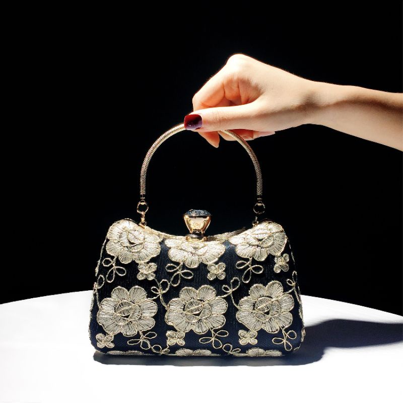 SẴN HÀNG TÚI XÁCH DỰ TIỆC THÊU HOA DIỆN ÁO DÀI THANH LỊCH