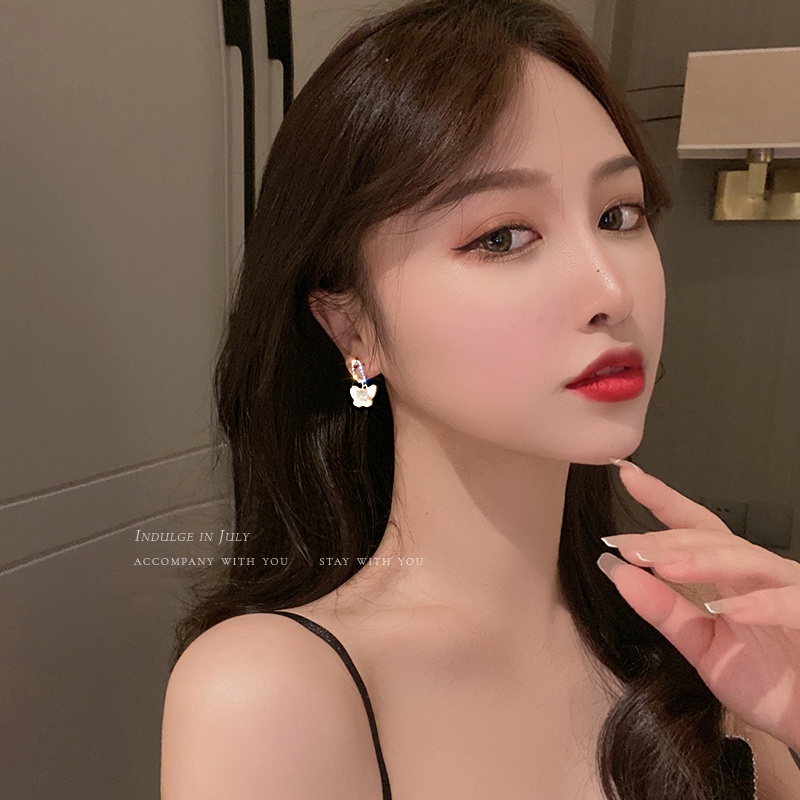 Bông Tai Hình Tròn Họa Tiết Bướm Đính Đá Lấp Lánh Phong Cách Hàn Quốc Thời Trang Cho Nữ