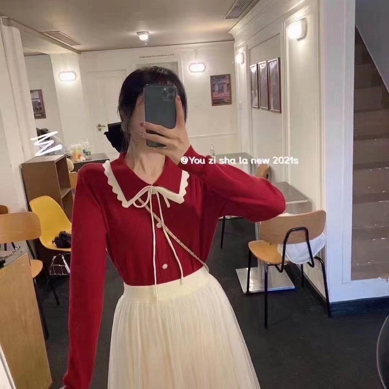 Áo len cổ hai lá