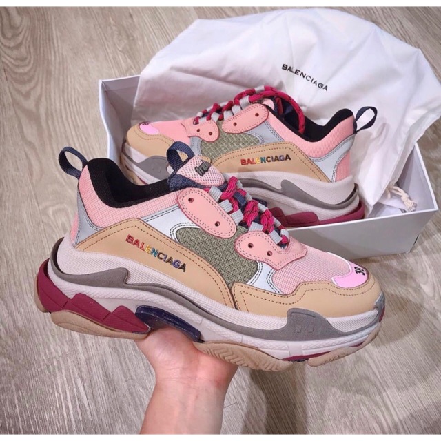 BALENCIAGA TRIPLE S