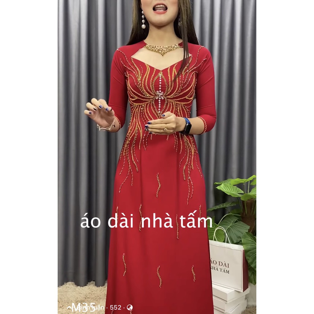 ÁO DÀI MẸ ĐÍNH PHA LÊ VÀ KẾT HOA MÀU ĐỎ CAO CẤP NHÀ TẤM - MÃ M35