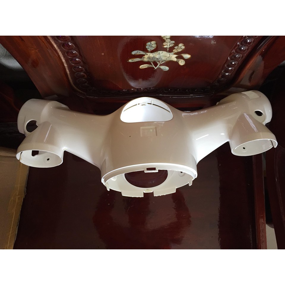 Đầu đèn và ốp đầu đèn xe cub 81 mới - nhựa trắng