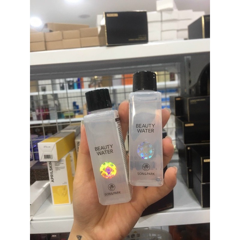 Nước thân dưỡng da Son & Park Beauty Water 60ml .