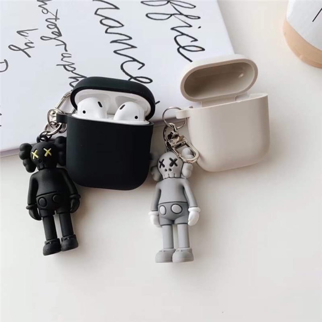 Airpod Case Kaws, bảo vệ tai nghe airpod chống va đập | BigBuy360 - bigbuy360.vn