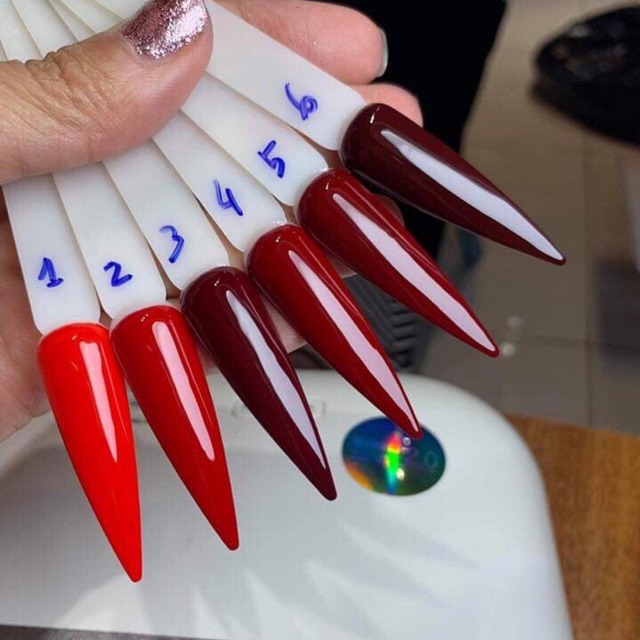 Nail phùng Hương
