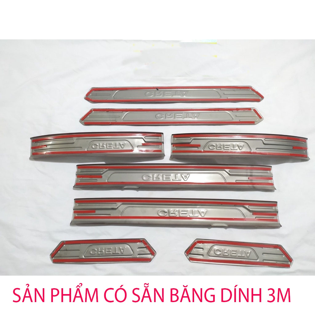 Ốp bậc cửa, nẹp bước chân trong, ngoài xe Hyundai Creta 2022-2023 chất liệu Titan cao cấp
