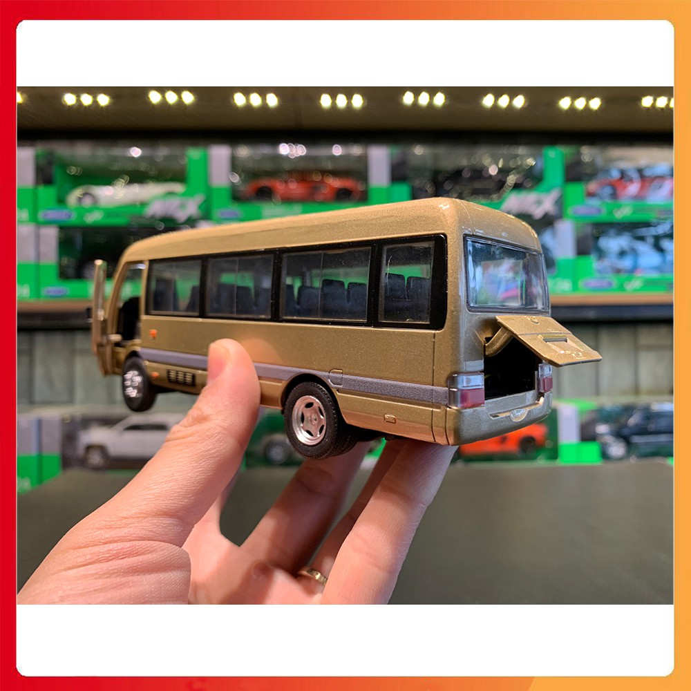 Mô hình xe Bus Toyota Coaster CMB tỉ lệ 1:32 Shenghui