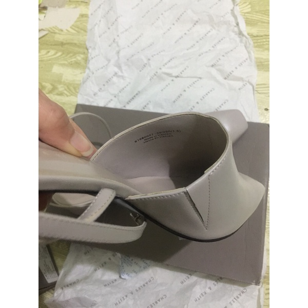 Cnk Sẵn giày dép quai CNK1- 61680057 auth sz 39 full box màu nude