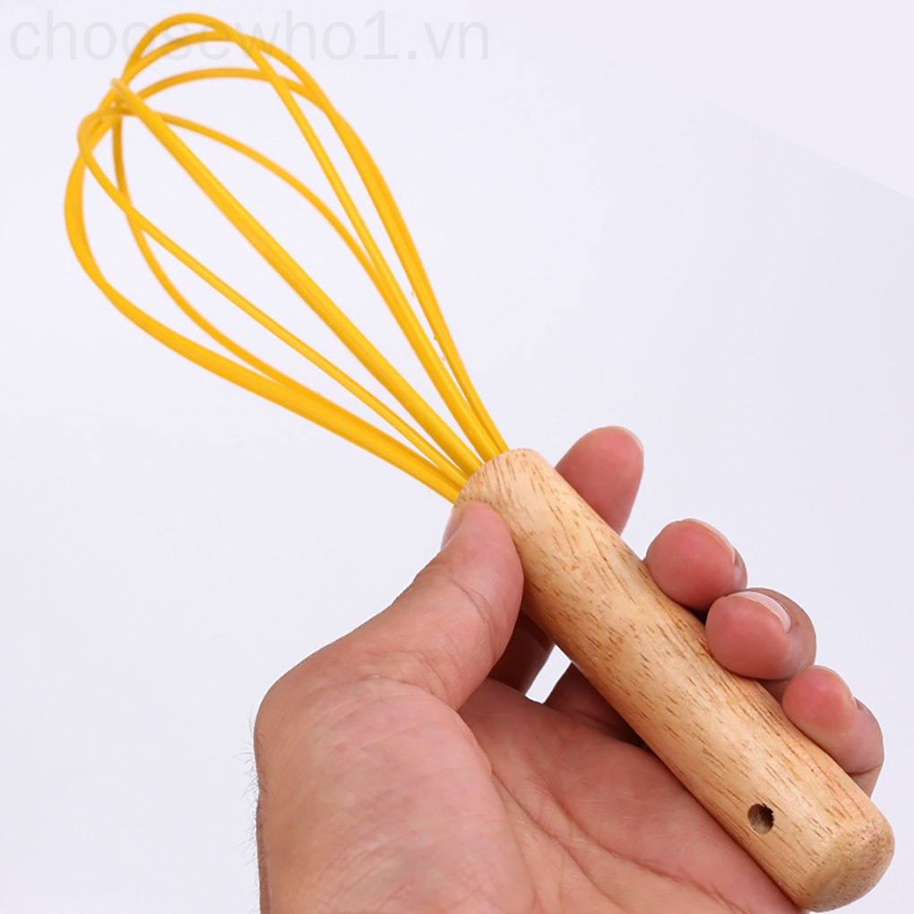 Dụng cụ đánh trứng cầm tay bằng silicon tay cầm bằng gỗ tiện dụng cho nhà bếp