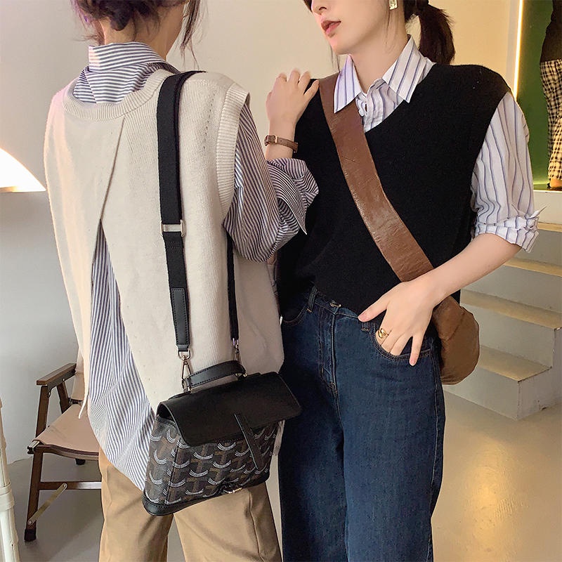 Áo Gile Len Kiểu Nữ Dáng Ngắn Ghi Lê Không Tay Dệt Kim Xẻ Tà Cổ Chữ V Retro Kiểu Hàn Quốc Đi Học Đi Chơi Đi Làm AL066
