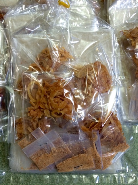 BÁNH CUỘN MUỐI HÀNH PHI NGỌC THUỶ | BigBuy360 - bigbuy360.vn