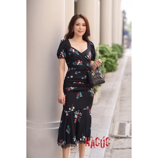 Thanh lý váy Hà Cúc