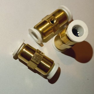 Đế béc phun sương bằng đồng (gắn ống 8mm)