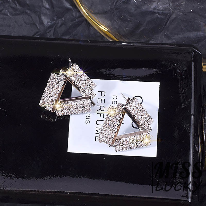 Bông tai hình tam giác đính đá sang trọng thanh lịch dành cho nữ