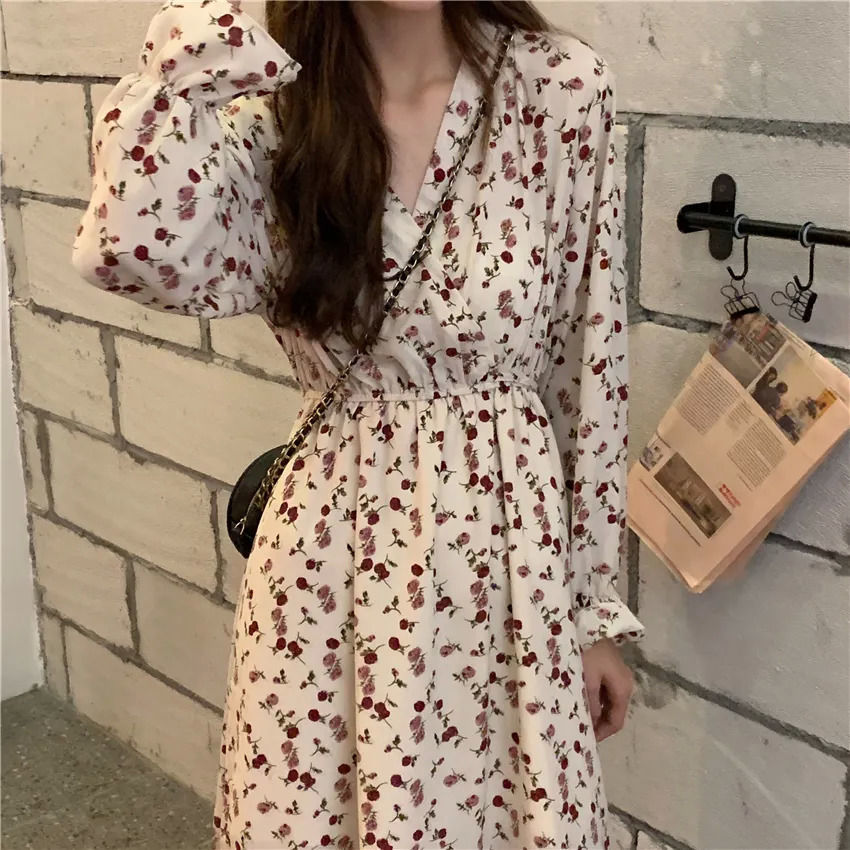 Đầm Hoa Tay Loe Cổ Chữ V Chiết Eo Cao Màu Sắc Tươi Tắn 2021 | BigBuy360 - bigbuy360.vn