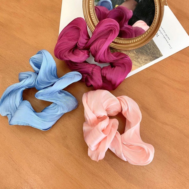 Dây buộc tóc scrunchies / Cột tóc scrunchies