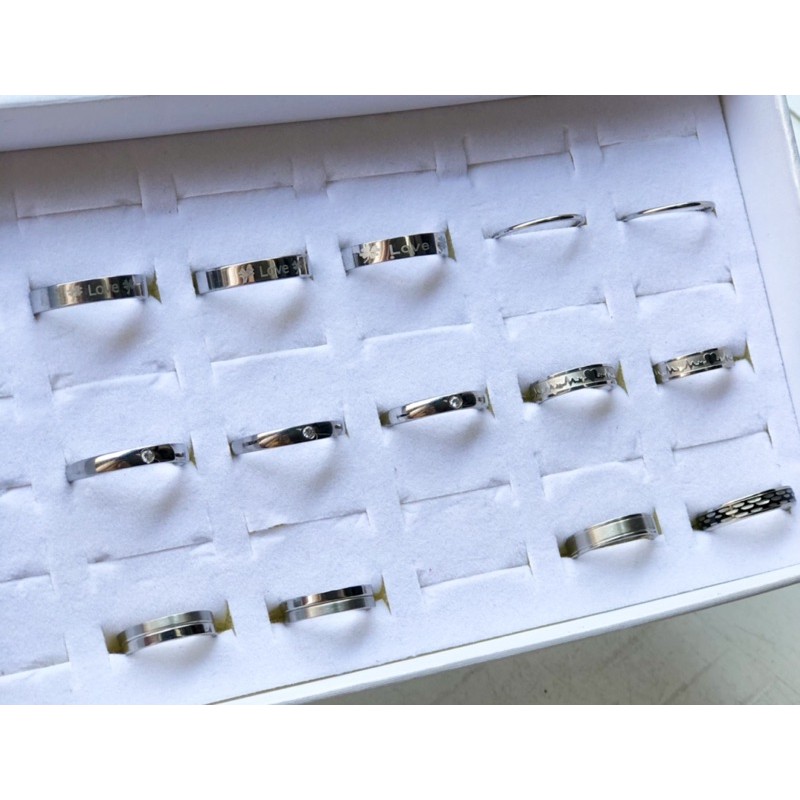 Nhẫn inox nhiều mẫu