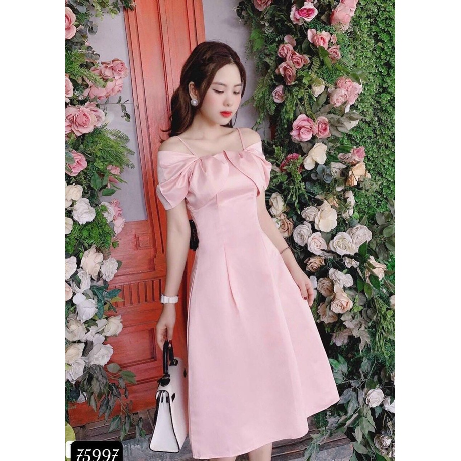 ĐẦM XÒE DỰ TIỆC TRỄ VAI HAI DÂY THỜI TRANG,KIỂU DÁNG TRẺ TRUNG PHÙ HỢP MỌI LỨA TUỔI