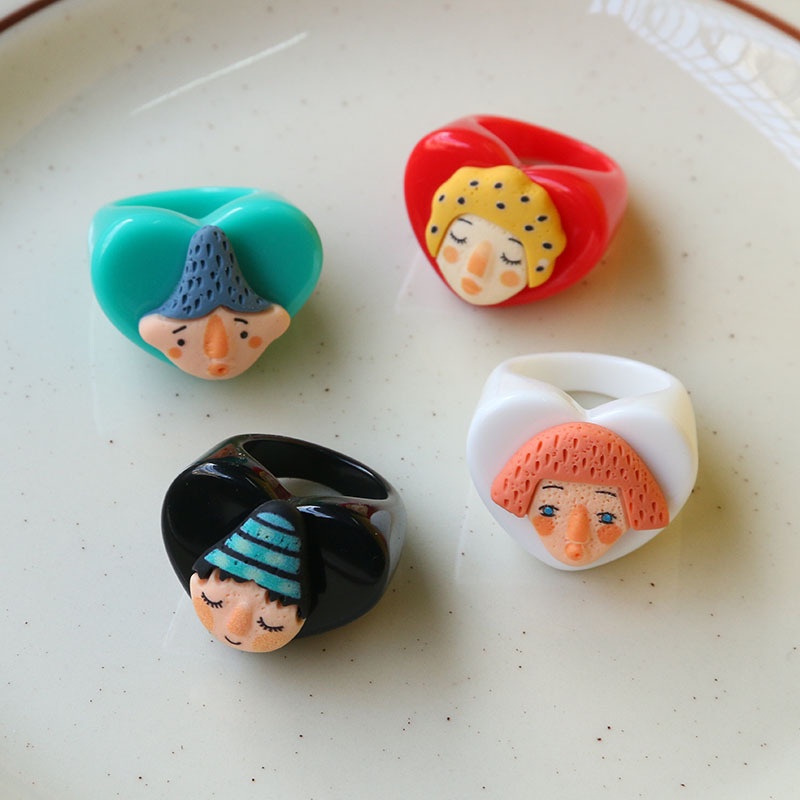 Nhẫn bằng nhựa resin hình búp bê dễ thương thời trang màu trắng/ đen/ đỏ