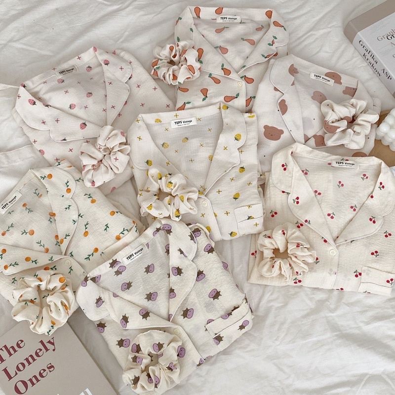 Bộ ngủ pyjama cổ vét chất đũi xốp in hình cute