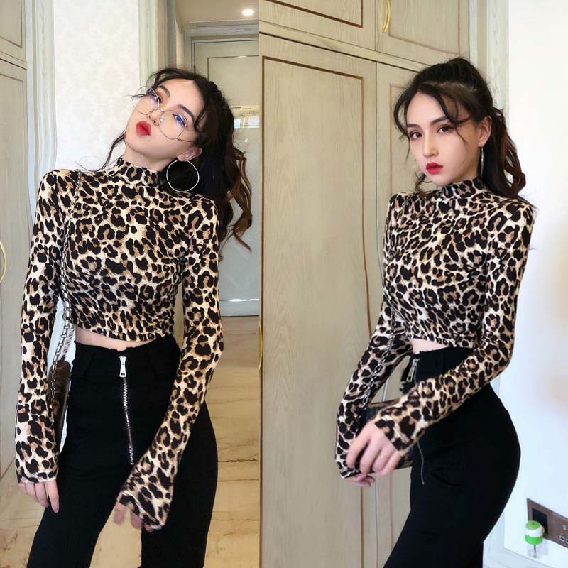 Áo croptop tay dài hoạ tiết da báo/sọc ngựa vằn cá tính
