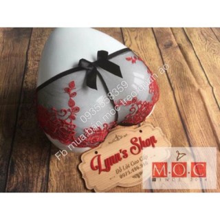 Manocanh mông mặc quần lót