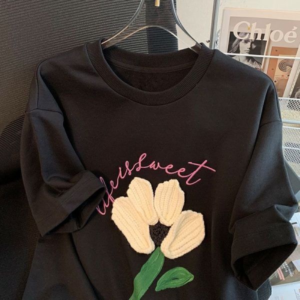 Áo Thun Nữ Ngắn Tay Họa Tiết Hoa Phong Cách Hàn Quốc