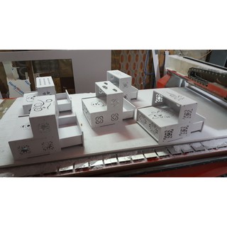 Kệ để chân Nail hình mèo Tom