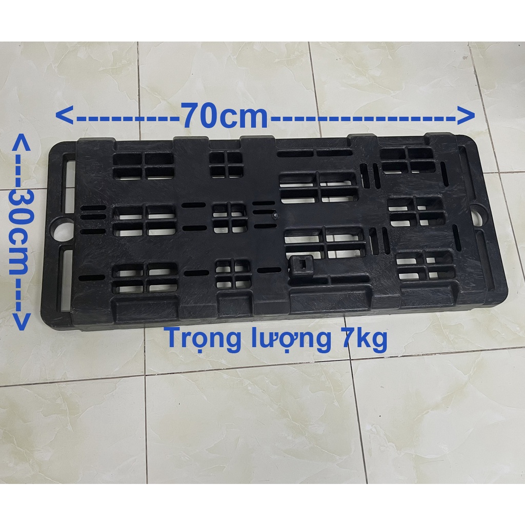 Nền máy nhựa